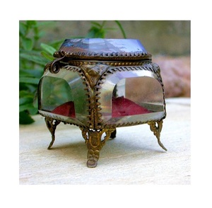 Boîte à bijoux biseautés en laiton, verre - Product Image 1