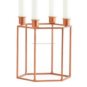 Nouveau design de candélabre en cire parfumée 4 Lite plaqué cuivre pour la décoration de la maison et de l'hôtel de mariage de Noël exporté d'Inde - Product Image 1