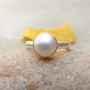 Perla, anillo de piedras preciosas, Plata de Ley 925, Plata de Ley chapada en oro apilable joyería de plata hecha a mano - Product Image 1