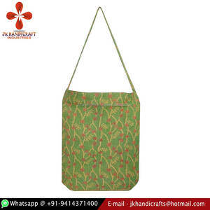 กระเป๋าสะพายไหล่พิมพ์ลาย Kantha วินเทจ - Product Image 1