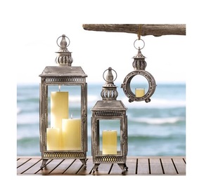 Farol de metal blanco envejecido hecho a mano en India para decoración del hogar, oficina, bodas y portavelas y recipientes. - Product Image 1