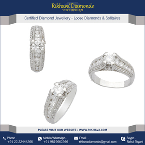Anillo Elegante para Mujer con Diamante Blanco Corte Brillante Redondo en Oro Blanco con Engaste de Bisel, un Adorno Lujoso para Cualquier Colección de Joyas - Product Image 3