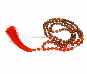 Collar de cuentas redondas de cornalina, cuentas de sándalo, hecha a mano, collares de cuentas de artista indio - Product Image 1