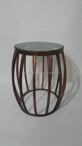 Tabouret en fer de haute qualité avec pierre - Product Image 3