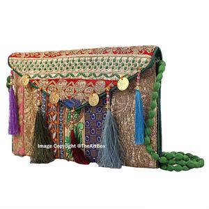 กระเป๋าคลัทช์ปักลายแบบดั้งเดิมกระเป๋าถือแฟชั่นไปข้างหน้าสำหรับผู้หญิงสไตล์ร่วมสมัย - Product Image 6