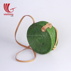 Sac de plage en rotin de cercle de style vintage du Vietnam avec sac en rotin de décoration de gland en gros du Vietnam - Product Image 1