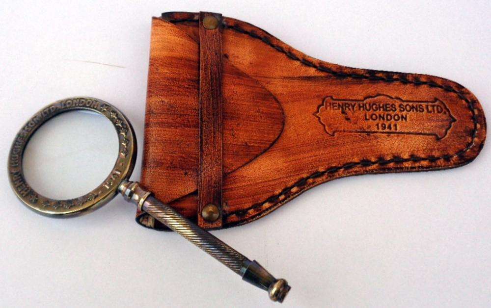 สีน้ำตาลเข้ม