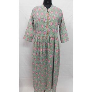 Kurtis largos de diseñador de calidad superior para mujer, estilo túnica estampada para uso diario, ocasiones festivas y de fiesta disponibles para la venta - Product Image 1