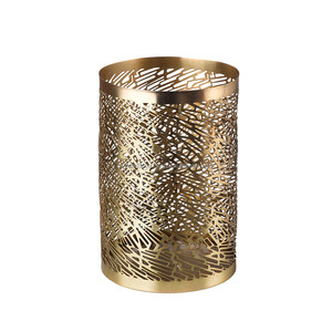 Bougeoir perforé en métal noir, porte-bougie - Product Image 3