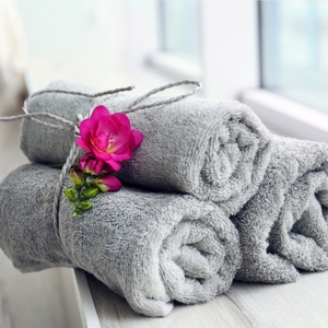 Petites serviettes de bain de couleur unie Serviettes de bain égyptiennes décoratives Meilleure qualité 100% coton Design personnalisé Serviette de bain - Product Image 3