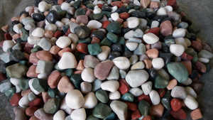 Agate lisse multicolore et Quartz blanc galets de pierre ronde naturelle de type galets polis à vendre - Product Image 2