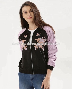 Veste bomber en satin de soie polyester respirante à rayures imprimées pour femmes grande taille, nouveau design, style tendance, en vente - Product Image 2
