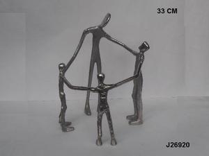 Figuritas de aluminio fundido con acabado pulido de espejo Esculturas de metal elegantes para la decoración del hogar para el diseño interior moderno - Product Image 6