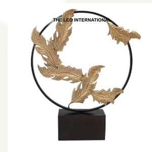 Nouvelles sculptures métalliques décoratives de design célèbre, feuilles dorées dans un anneau noir, accessoires de décoration intérieure - Product Image 6