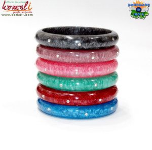 Espumoso sólido de color x brazalete de resina acrílica diseños personalizados con circonitas - Product Image 4