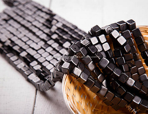 Shungite 8*8*8mm y 10*10*10mm Cube Beads / Schungit - Product Image 1