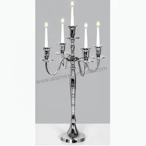 Candélabre fait à la main en métal plaqué argent avec cinq bras pour les décorations de mariage et de Pâques Accent d'entrée parfait - Product Image 1