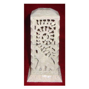 Bougeoirs en pierre ollaire de forme pilier - Product Image 1