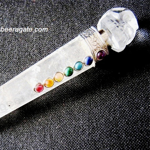 Baguettes de guérison en gros: Baguette de guérison pour chakra en quartz avec quartz en cristal - Product Image 1