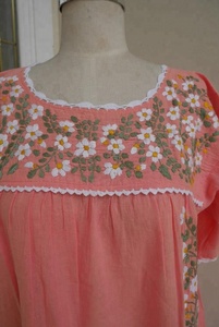 Robe tunique mexicaine en coton brodé à la main pour femmes, robe tunique mexicaine brodée à la main - Product Image 3