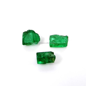 3 Piezas de Esmeralda Colombiana en Bruto, Forma Libre, 6x4mm - 5x3mm, 2.55 Quilates, Piedra Preciosa Natural para Joyería IG9931 - Product Image 2