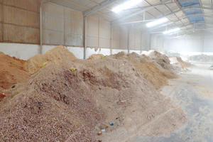 WOOD SAWDUST/BEST MATERIAL for <b>PLANTING</b> 2024 Best Price - Product Image 6