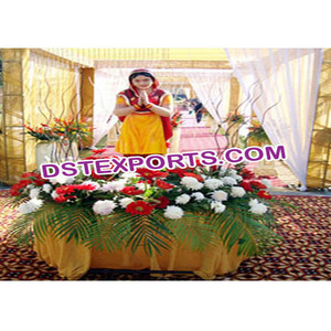 Punjabi boda bienvenida señora boda puerta de entrada fibra señora Punjabi tema fibra de vidrio estatua Australia tendencia entrada Decoración - Product Image 1
