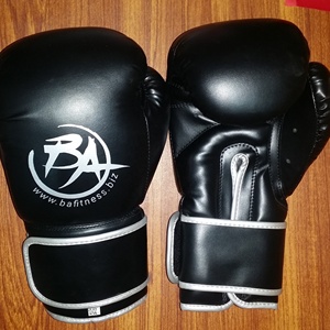 Gants poinçonnés en cuir personnalisés, Muay Thai, gants de boxe en cuir avec Logo personnalisé, pièces - Product Image 2