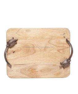 Plateau de service en bois naturel, avec poignée Crocodile, livraison gratuite - Product Image 1