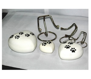 อัฐิพิมพ์ลายสีสันสดใสสำหรับขี้เถ้าสำหรับสัตว์เลี้ยงทำจากอะลูมิเนียมรูปหัวใจดีไซน์เนอร์โดย BTC อินเดีย - Product Image 4