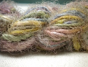 Fil de soie recyclé de l'Himalaya pour le tricot, le tissage et l'artisanat - Product Image 6