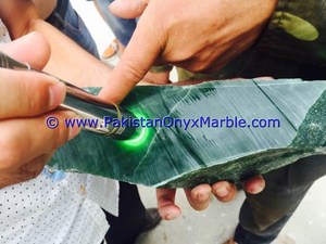 Tranches brutes de jade néphrite naturel de haute qualité, vert foncé, pierres précieuses minérales pour la fabrication de bijoux, traitement de polissage appliqué - Product Image 6