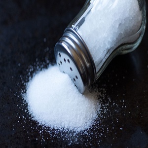 El mejor proveedor del mundo de sal cruda yodada y no yodada de flujo libre refinado triple de 25kg y 50kg embalaje en bolsas Mf Nacl - Product Image 2
