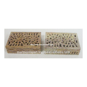 Jabonera tallada a mano, caja exclusiva - Product Image 1