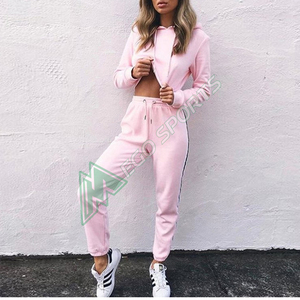 Conjunto de ropa deportiva de 2 piezas informal blanco rojo para mujer, sudadera recortada con capucha y pantalones de chándal de talla grande para invierno - Product Image 6