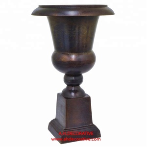 แจกันดอกไม้โลหะโบราณสำเร็จรูปบนฐานระเบียงออกแบบที่ไม่ซ้ำกันและโต๊ะกลางตกแต่งแจกันโกศดอกไม้ - Product Image 1