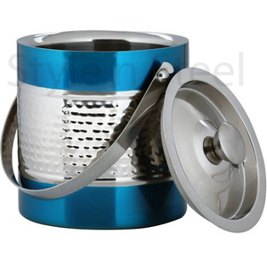 Seau à glace de luxe et argenté Seau à vin en acier inoxydable martelé à double paroi au milieu - Product Image 2