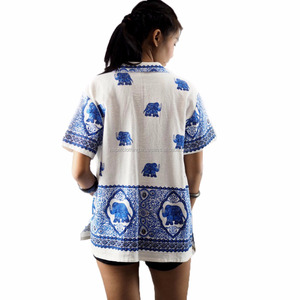 Napperon noir unisexe, haut à manches courtes, imprimé de fleurs, vêtements décontractés - Product Image 2