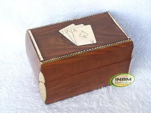 Caja de madera de Sheesham hecha a mano, diseño exclusivo, contenedor de tarjetas de madera de 5x3x3 pulgadas con naipes de calidad premium - Product Image 3