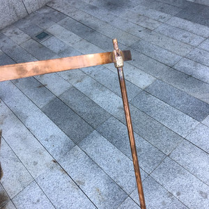 ASTM <span class=keywords><strong>C1100</strong></span> 순수 구리 접지 봉 C10200 구리 지구 버스 바 - Product Image 4