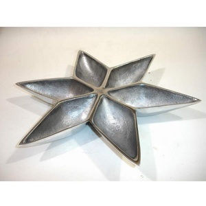 Hot Vantage Modern Fancy Luxury Plateau de service pour aliments secs en forme d'étoile en aluminium moulé brillant polonais plat/assiette de service de style moderne - Product Image 1