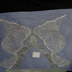 แผ่นประดับเลื่อมคริสตัลติดลูกปัด,แผ่นสำหรับงานตัดเย็บเสื้อผ้า - Product Image 3