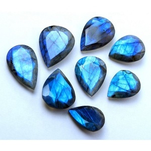 อัญมณีลาบราดอไรต์ธรรมชาติทรงลูกแพร์สีฟ้า - Product Image 1