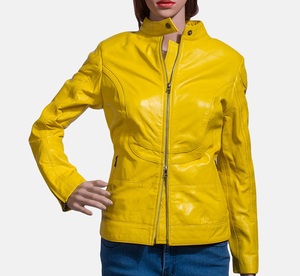 Chaqueta de piel de oveja auténtica para mujer, abrigo de invierno hecho a medida con diseño de logotipo elegante - Product Image 5