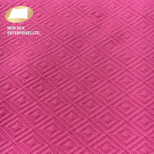 Tissu jacquard teton personnalisé rose, pour vêtements, tissu extensible, élégant - Product Image 4