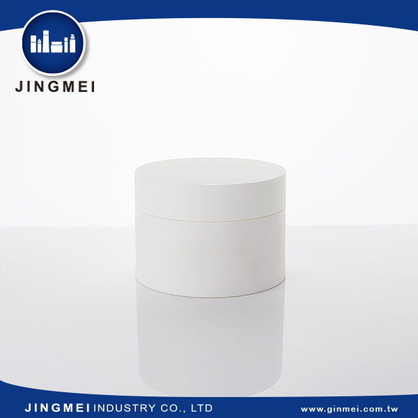 Matte สีขาว