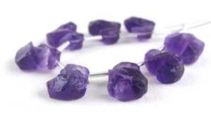 Qualité supérieure, 1 brin, coupe à la main, magnifique lettre en forme de S, améthyste bleue brute naturelle, pierre précieuse non traitée, vente en gros - Product Image 4