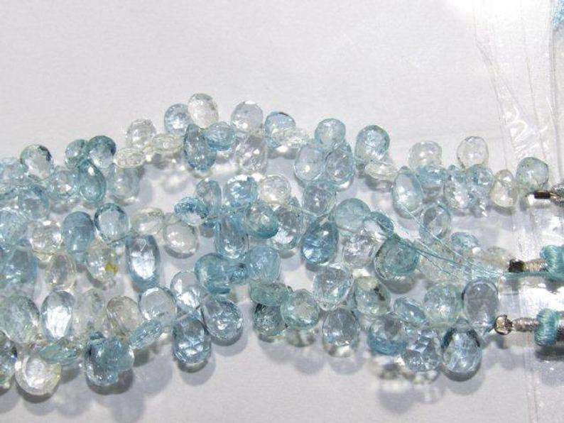 สีฟ้าธรรมชาติ