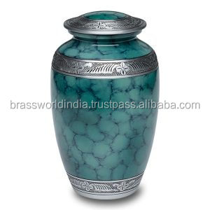 Urna funeraria para adultos de latón dorado para cenizas humanas de Brassworld India Funeral Supplies - Product Image 3