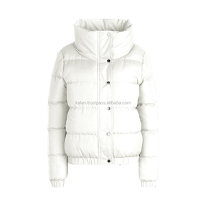 Chaqueta Varsity Acolchada Roja Unisex KIJQJW3 2021, 100% Nailon Ecológico, Resistente al Viento, Servicio OEM, Remaches de Algodón, Franjas de Camuflaje - Product Image 4